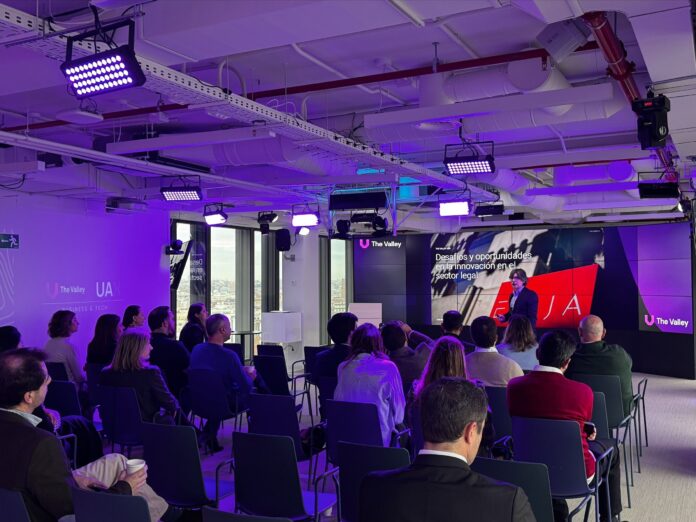 Del_LegalTech_al_LegalOps